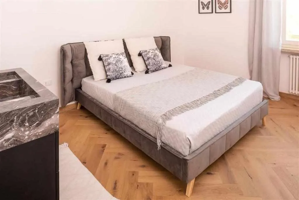 Destiny Home 5 Bardolino Apartment