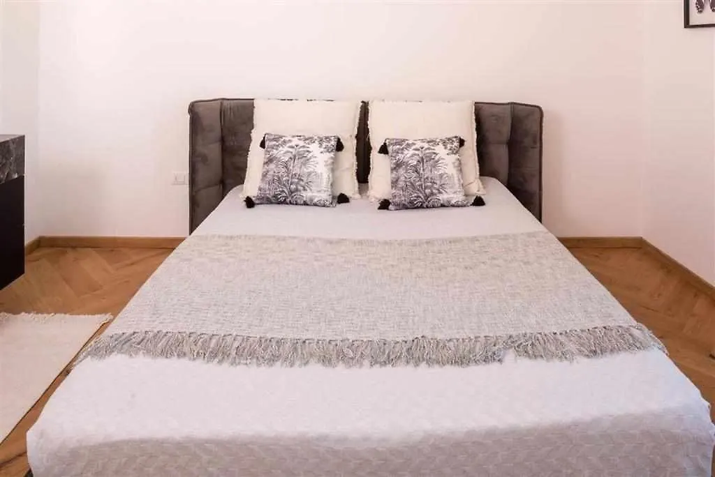 Destiny Home 5 Bardolino Apartamento