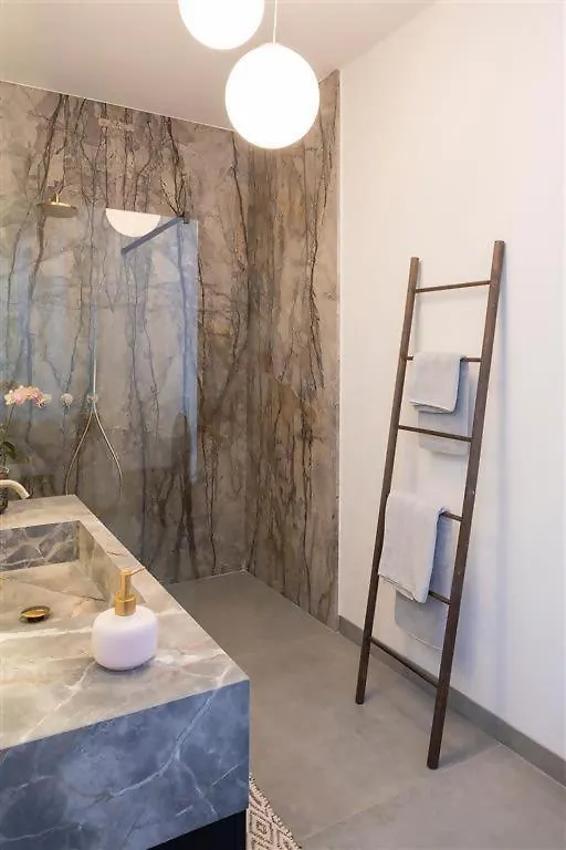 Destiny Home 5 Μπαρντολίνο 0*,